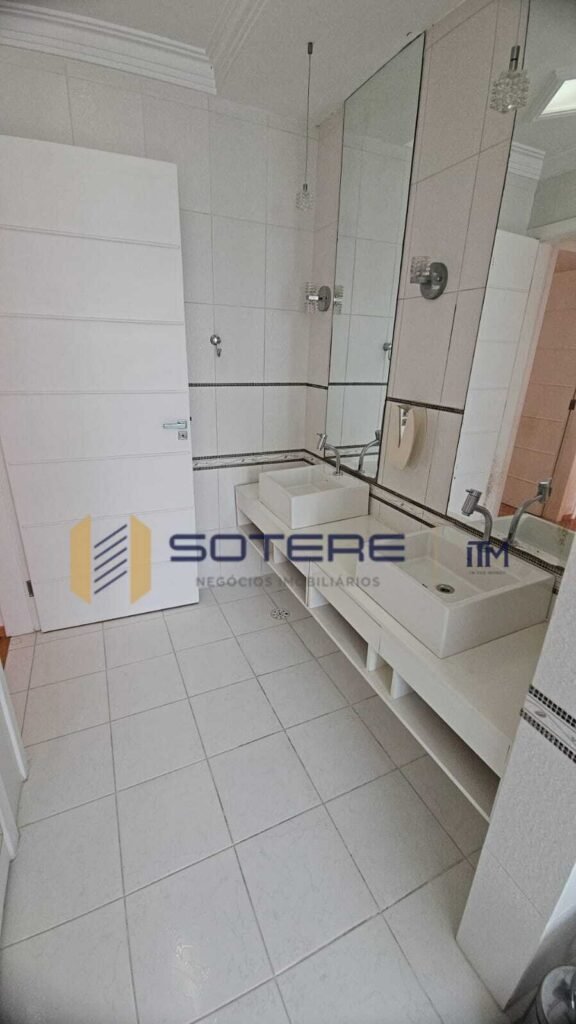 Sobrado Reformado com 3 Dormitórios e Planejados no Rudge Ramos – SBC – 5879